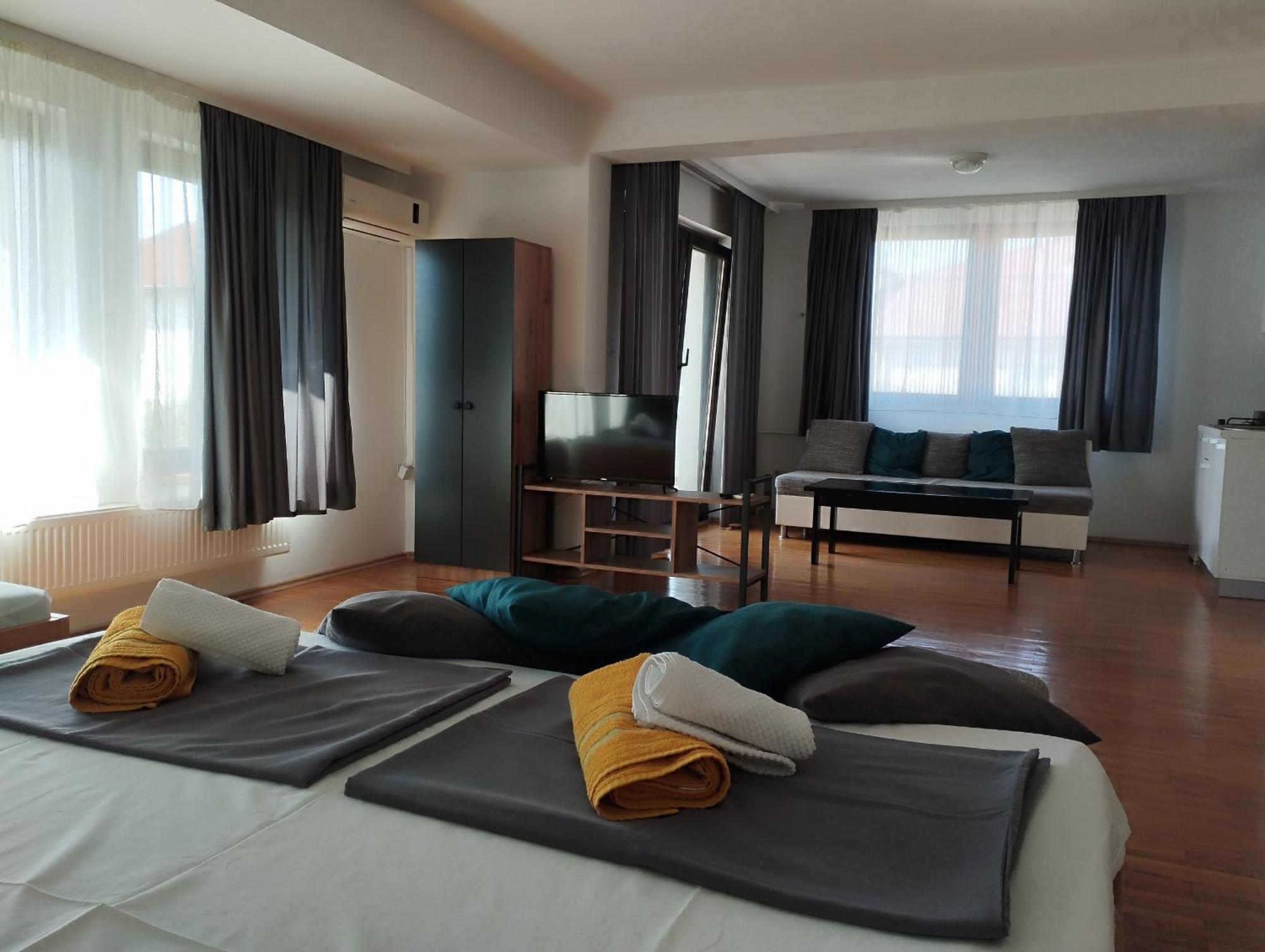 Filip Apartments Ohrid Esterno foto